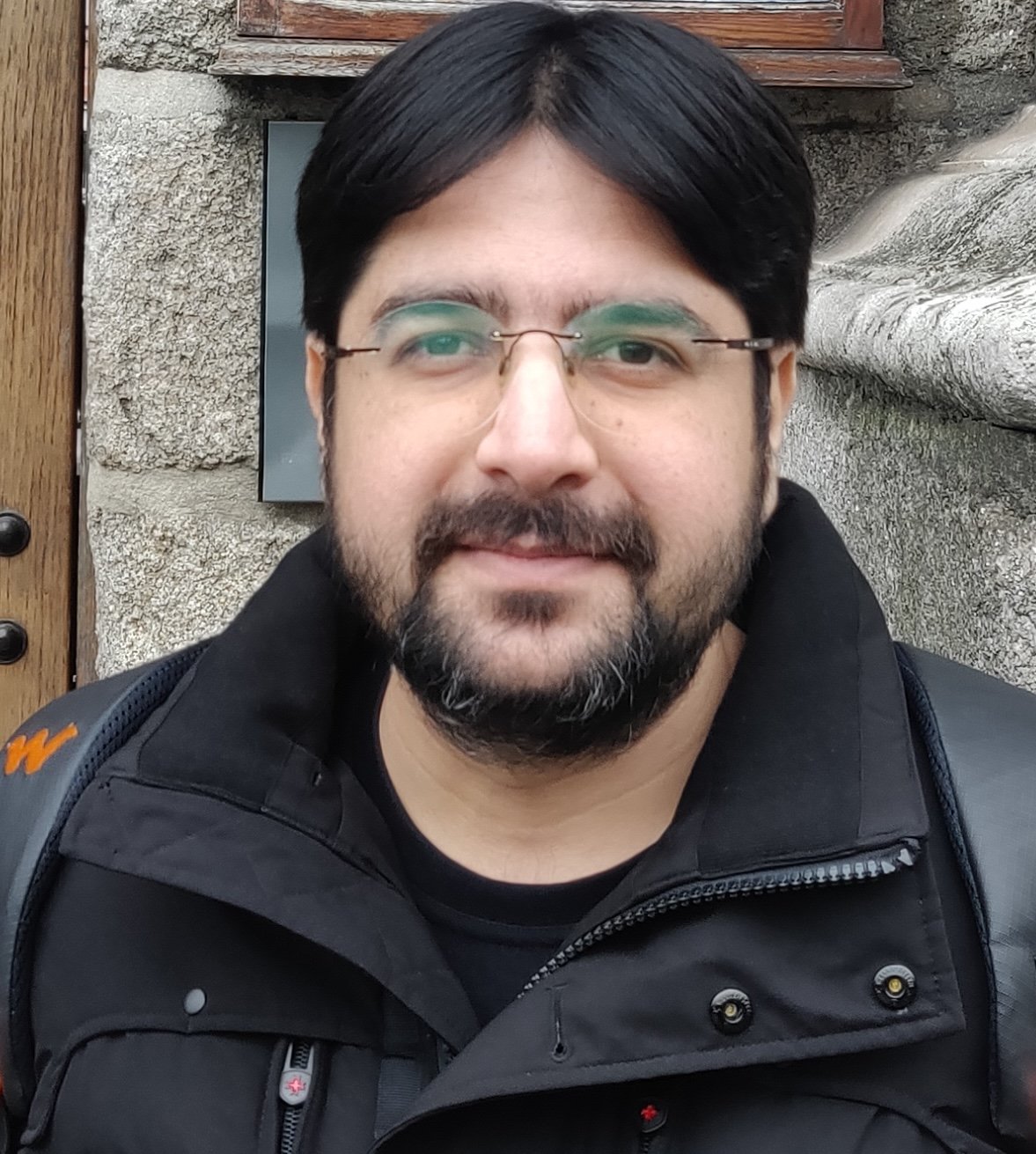 Dr. Mohit P. Tahiliani